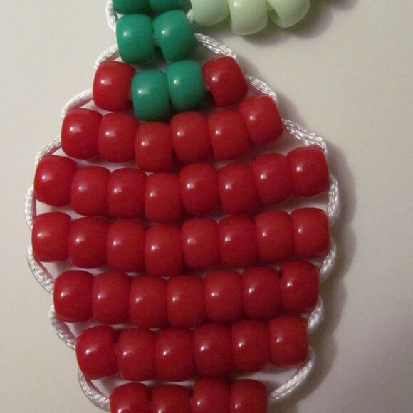 Pony Bead Apple Keychain Item #10512025 - Picture 1 of 2